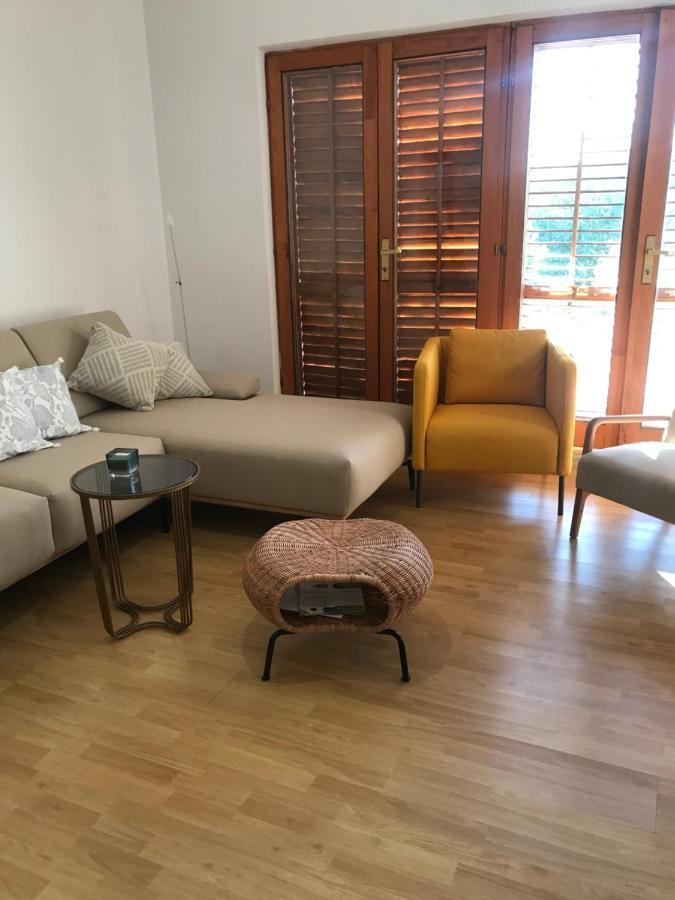 Six Bedroom Holiday Home Matea 플로체 외부 사진